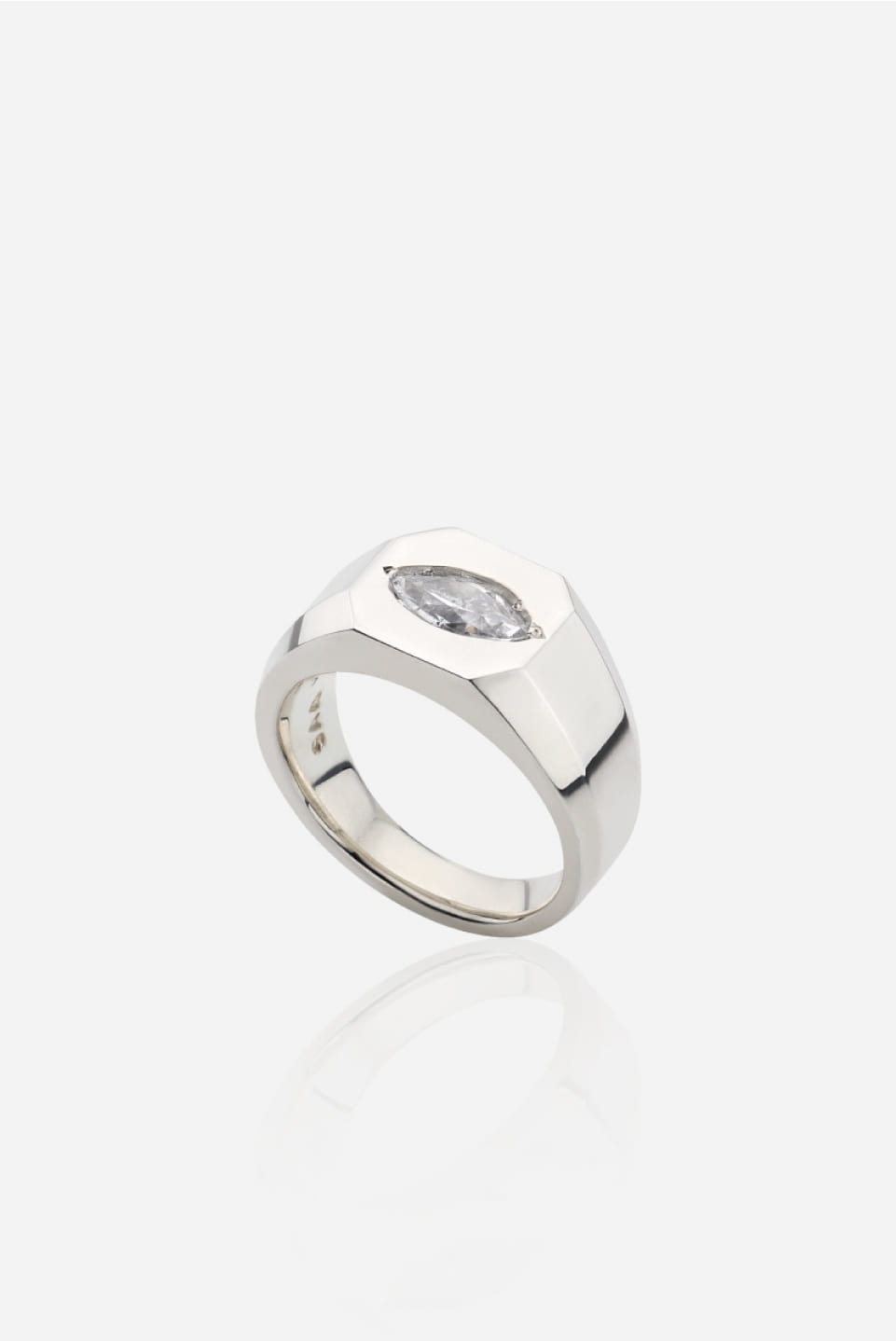 Stilla Signet Ring in Silver