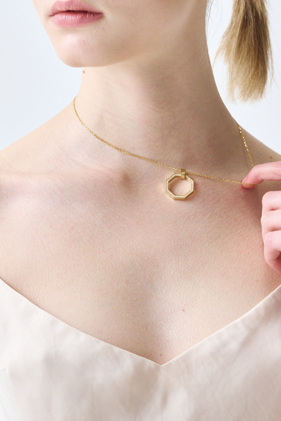 Genta Necklace in Gold